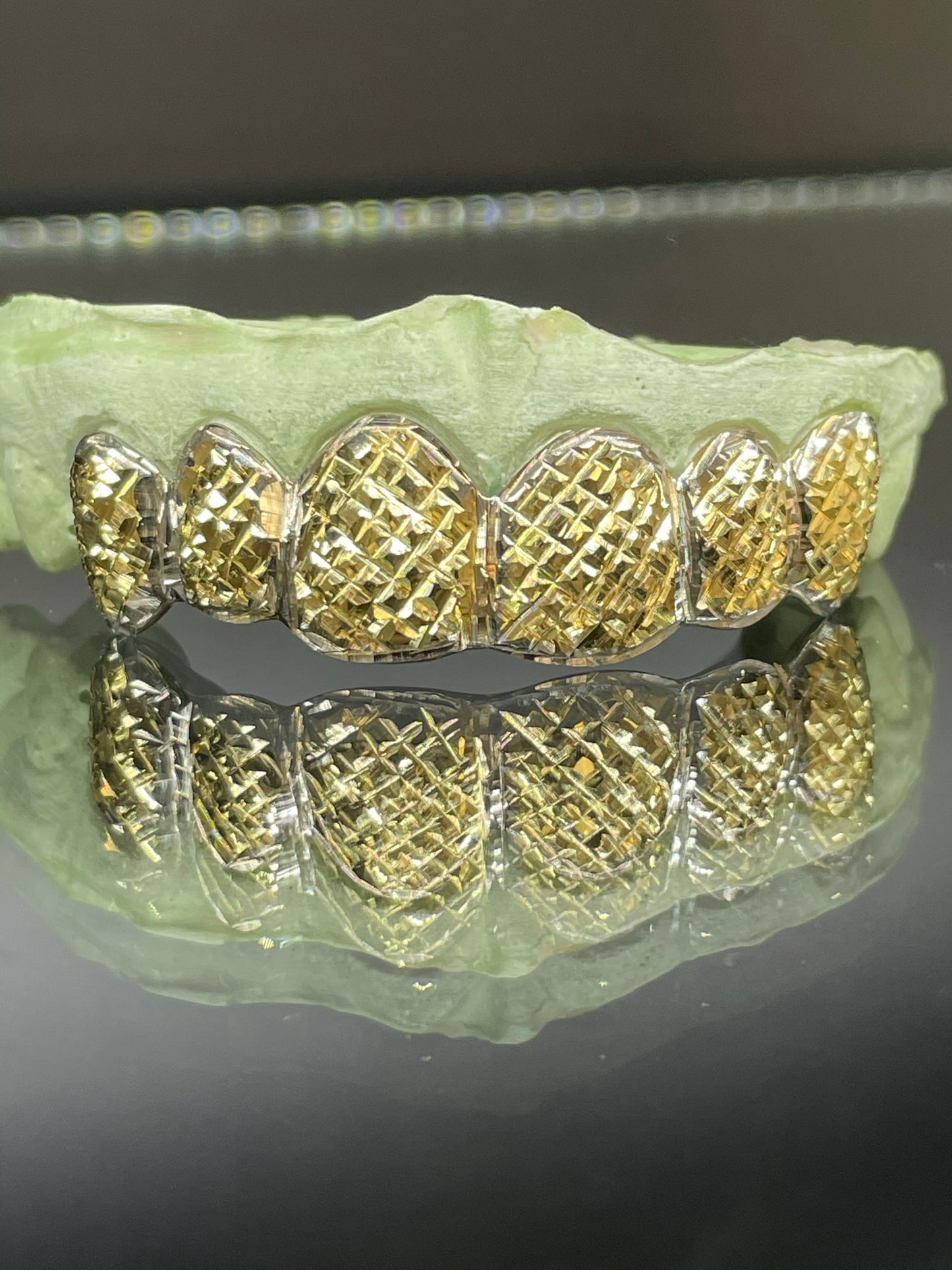 6 Teeth Gold Grillz - 6 Tops or Bottoms (Trillion Diamond Cuts)